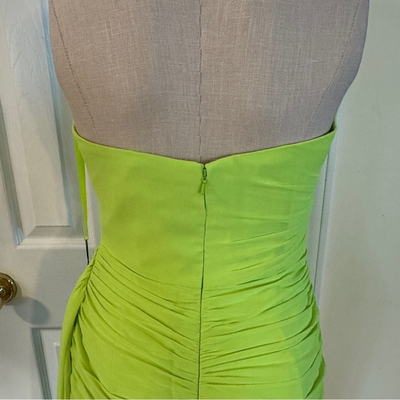 IEENA for Mac Duggal Lime Ruched Mini Dress Size 6 NWT - Picture 6 of 16